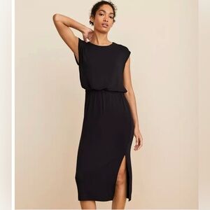NWT - Lou & Grey Petite Black Midi dress